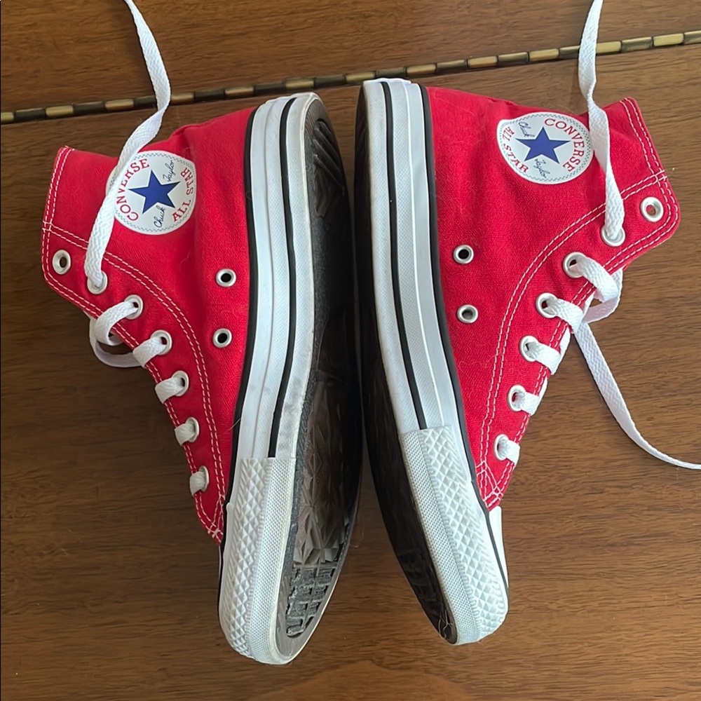 Converse All Star size 7.5 Women’s